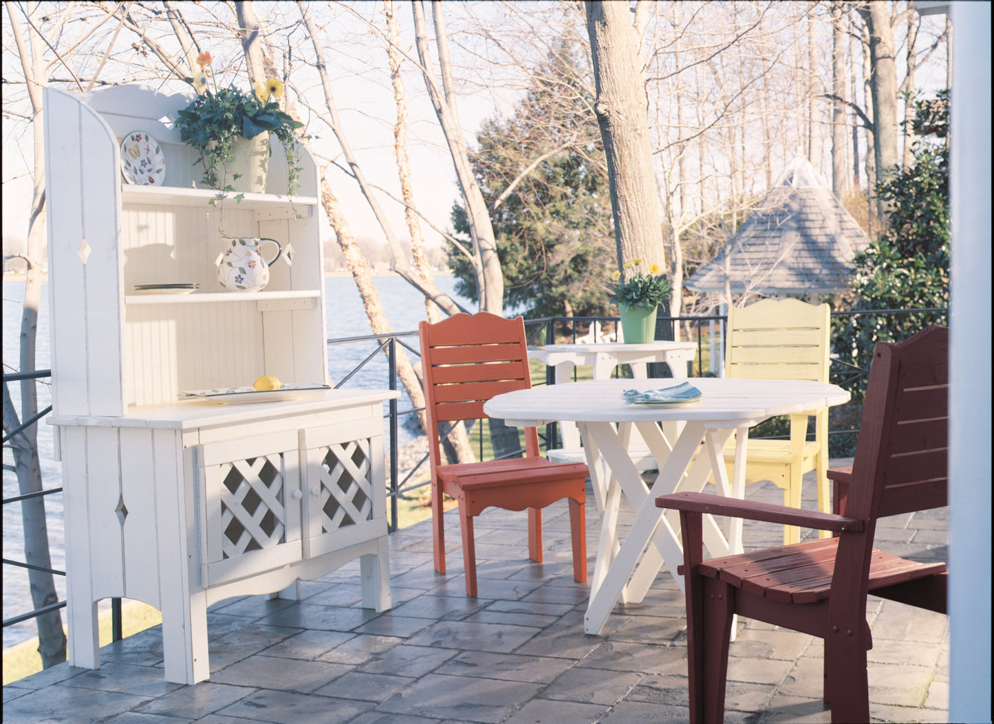Companion Outdoor Hutch