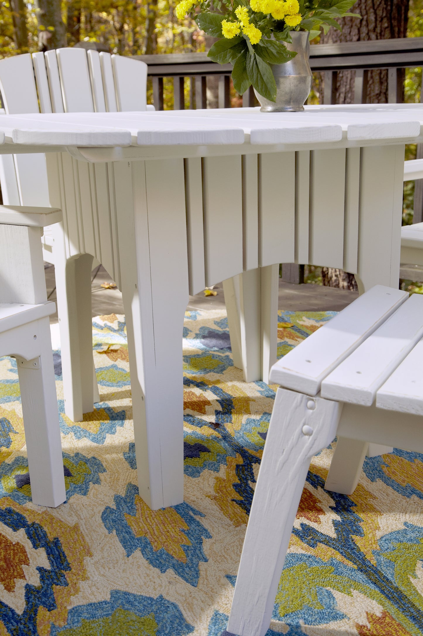 Carolina Preserves 48 in. Round Dining Table